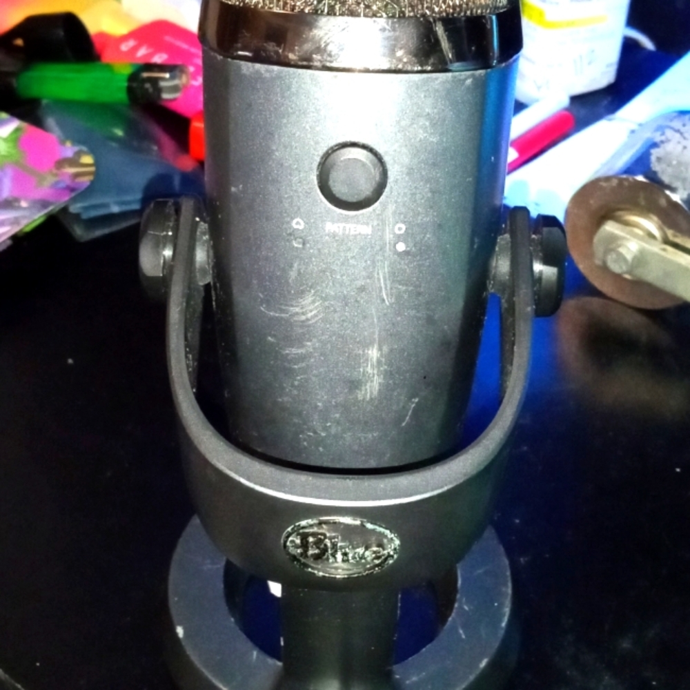 Blue Studio/Podcast microphone